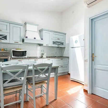Apartment Residenze Coda Cavallo - Le Farfalle *